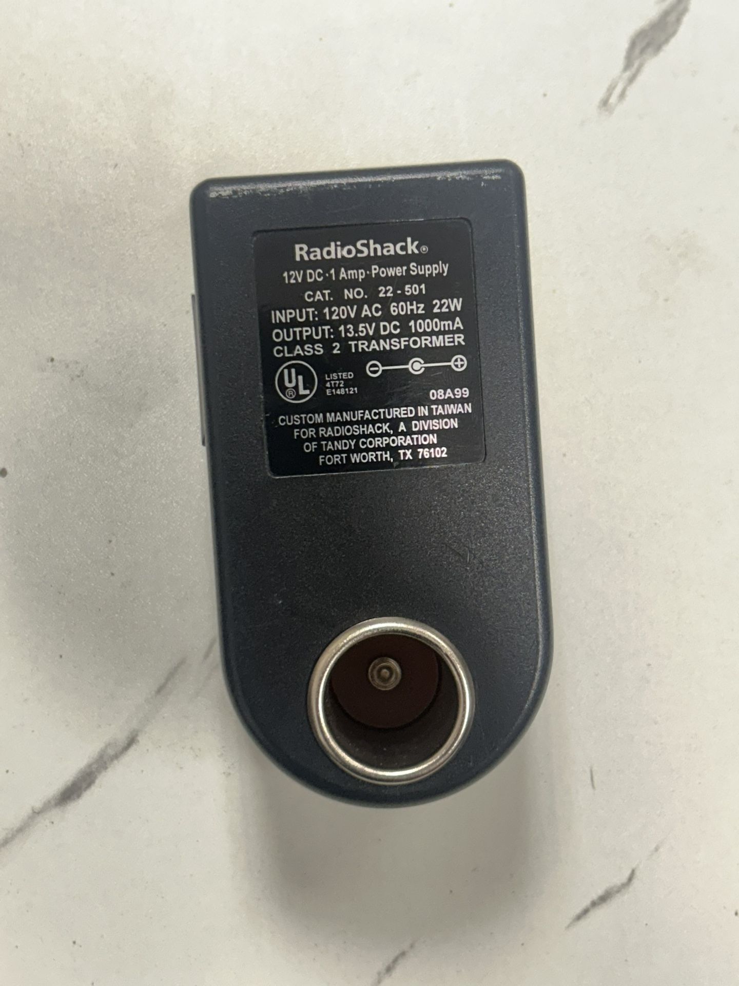 RadioShack 12V DC 1 Amp Power Supply Adapter - Cat No 22-501