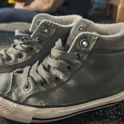 Size 2 Converse