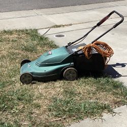 Craftsman electric lawnmower, rear back works perfect very good condition