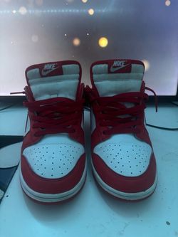 Nike dunks Red and White