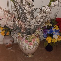 Flower Vases And Artificial Flowers