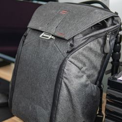 Peak Design V1 30L everyday backpack