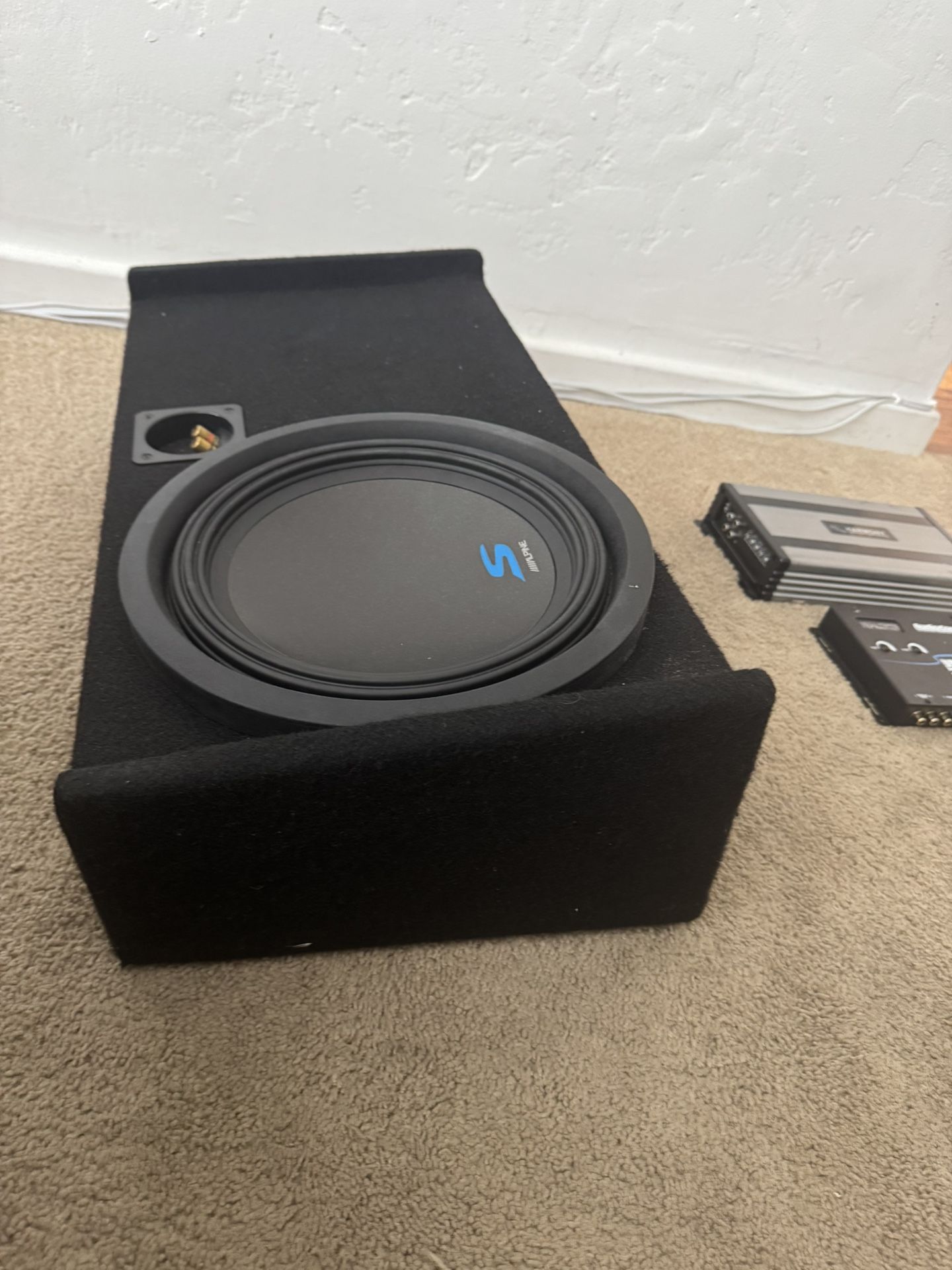 Harmony A800.1 Amplifier Epicenter & Alpine Sub