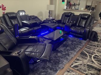 Black Leather Power Recliner Sofa Set with LED Lighting (Like New) -6 months Old