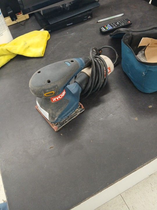 Ryobi Sander 