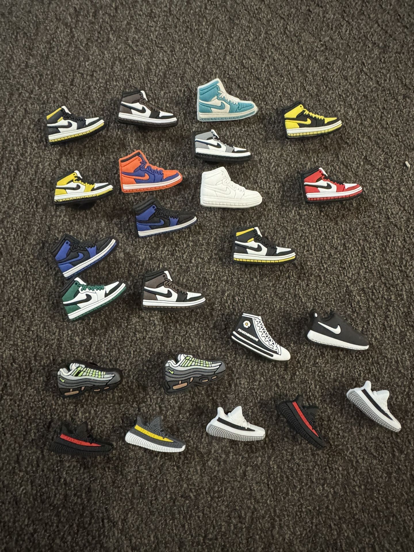 Sneaker Croc Charms Set