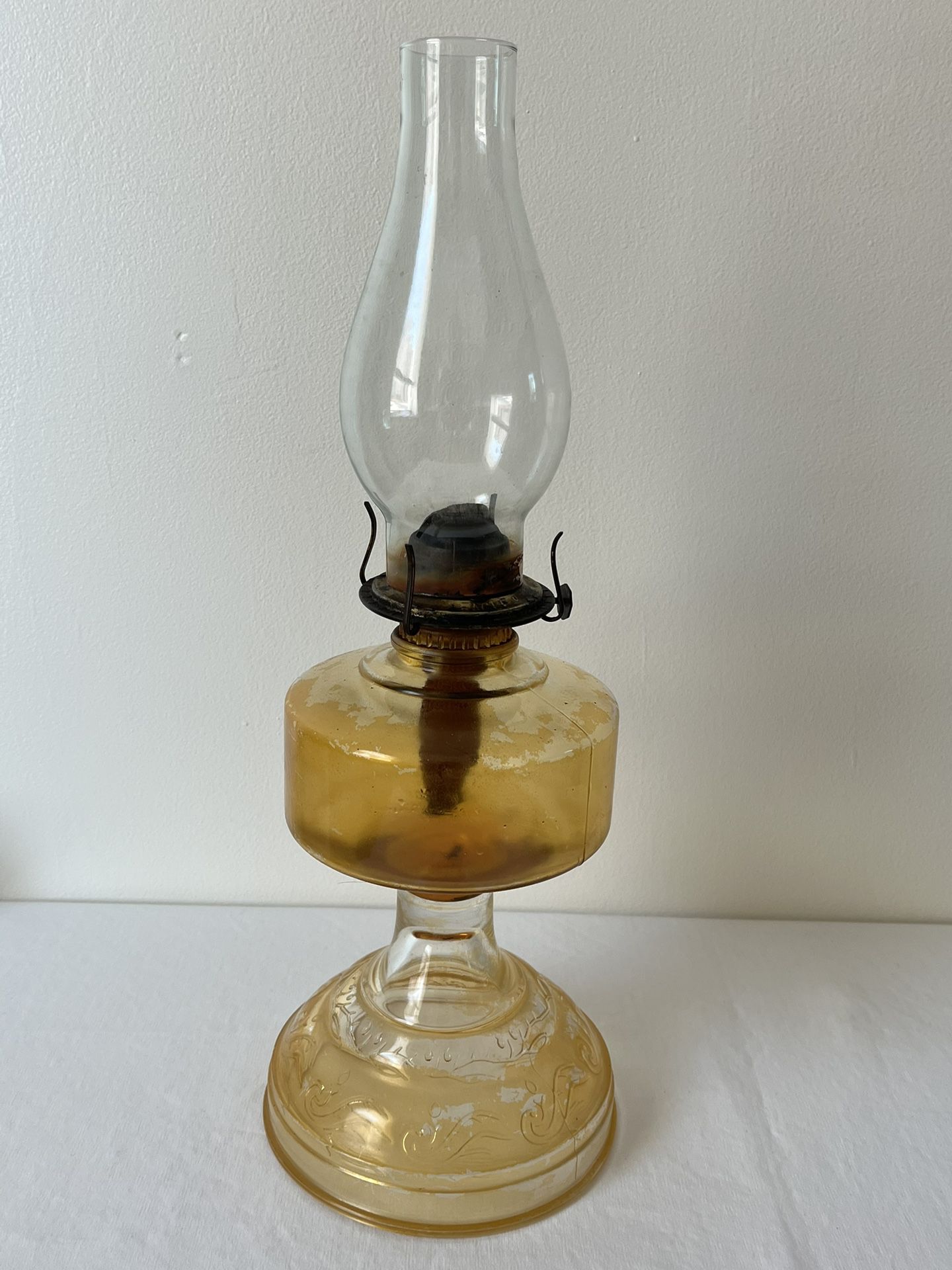 Vintage Amber Gold Glass & Eagle Brass Pedestal Kerosene Oil Lamp w Shade 18.5"