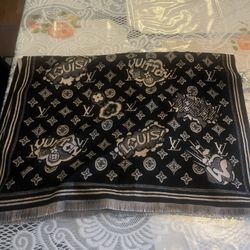 Women’s 🧣 !!!!! 