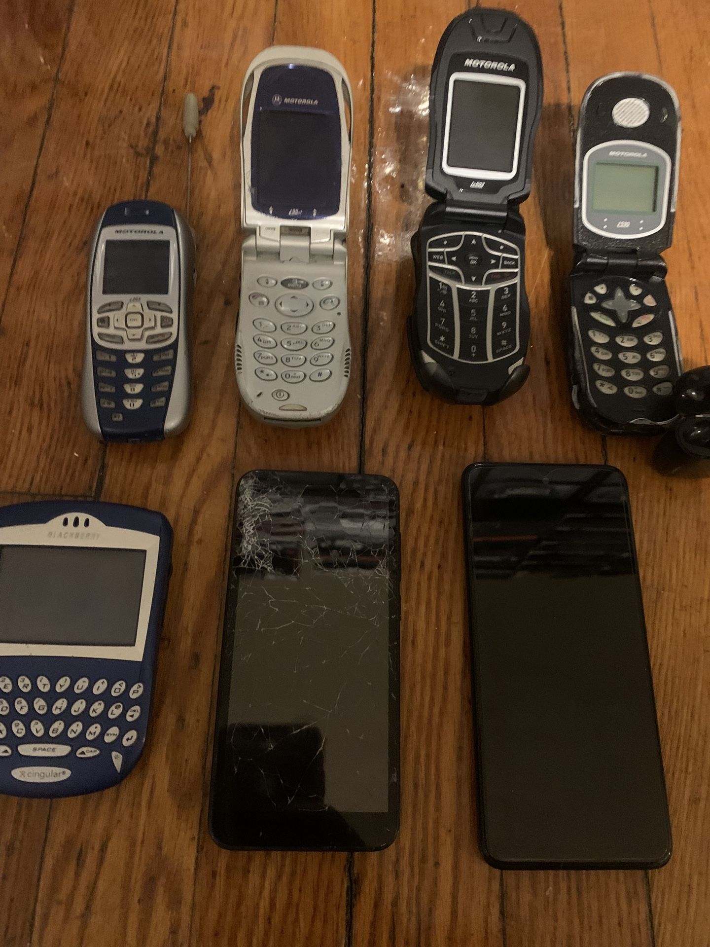 7 Cell Phones For Sale With 1 Bluetooth Headset