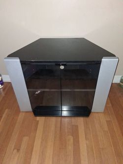 TV ENTERTAINMENT STAND/TABLE