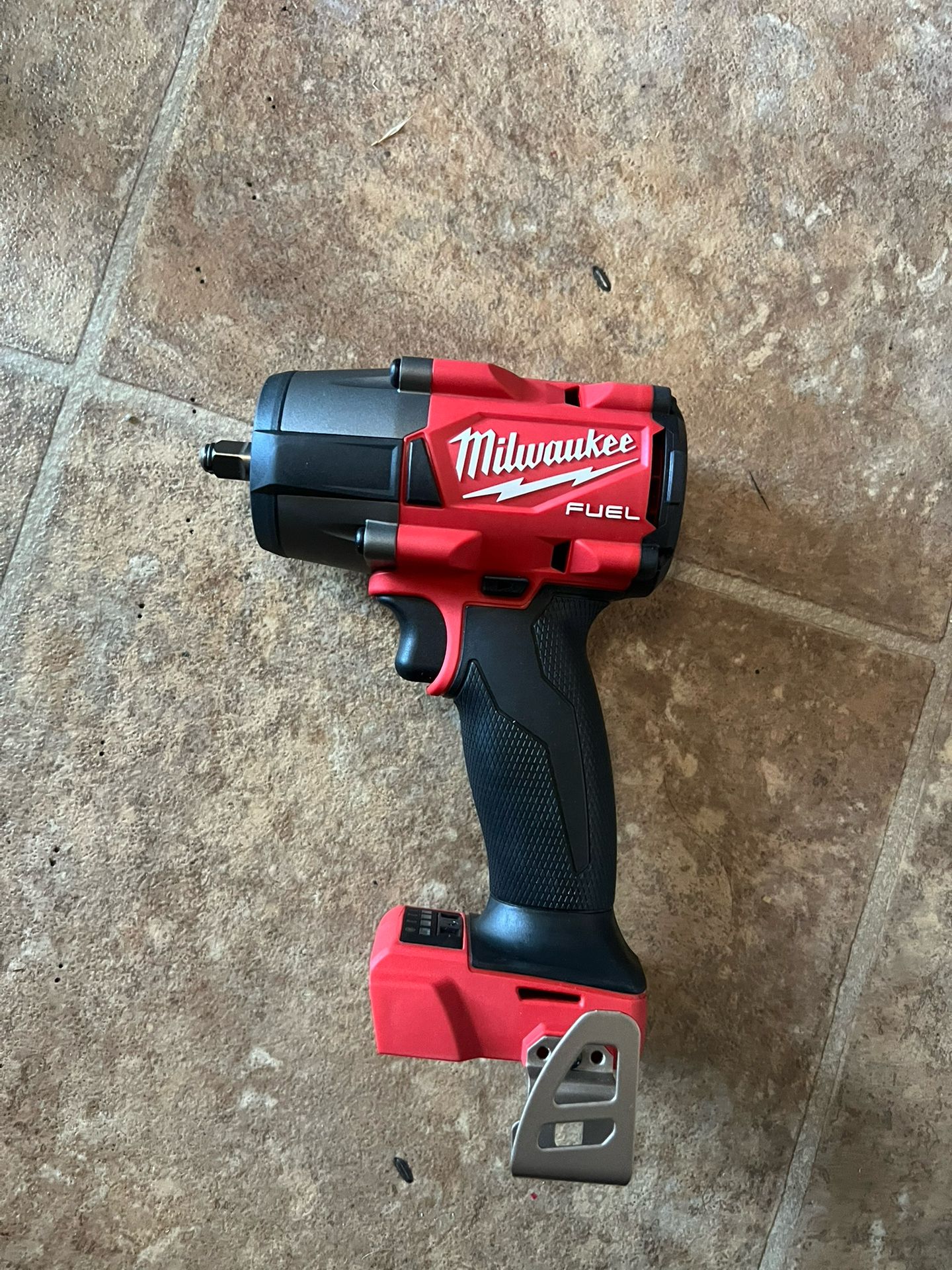 Milwaukee 3/8 In impact