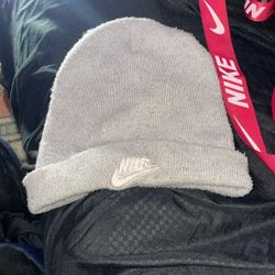 Nike 🧢🧢🧢🧢