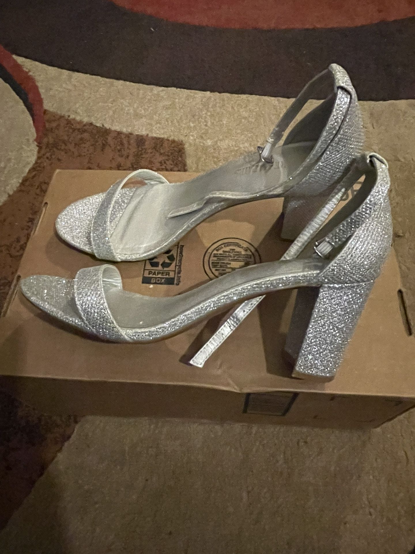Ladies Heels Size 9.5