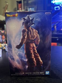 UI Goku Figure