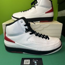 Air Jordan 2 Retro “Chicago” VNDS Size 11 OG ALL DX2454-106