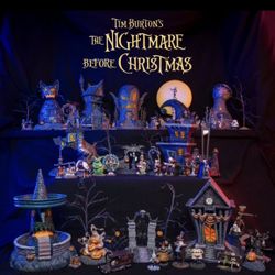 Nightmare Before Christmas Hawthorne Village Halloween Town Collection (62 PIECES RARE / RETIRED)