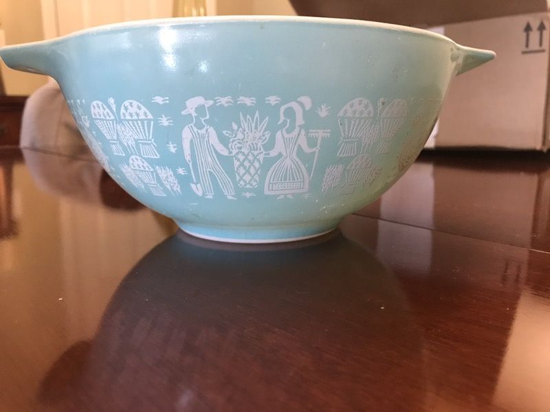 PYREX Mixing Bowl #442 Butterprint 1.5 qt.