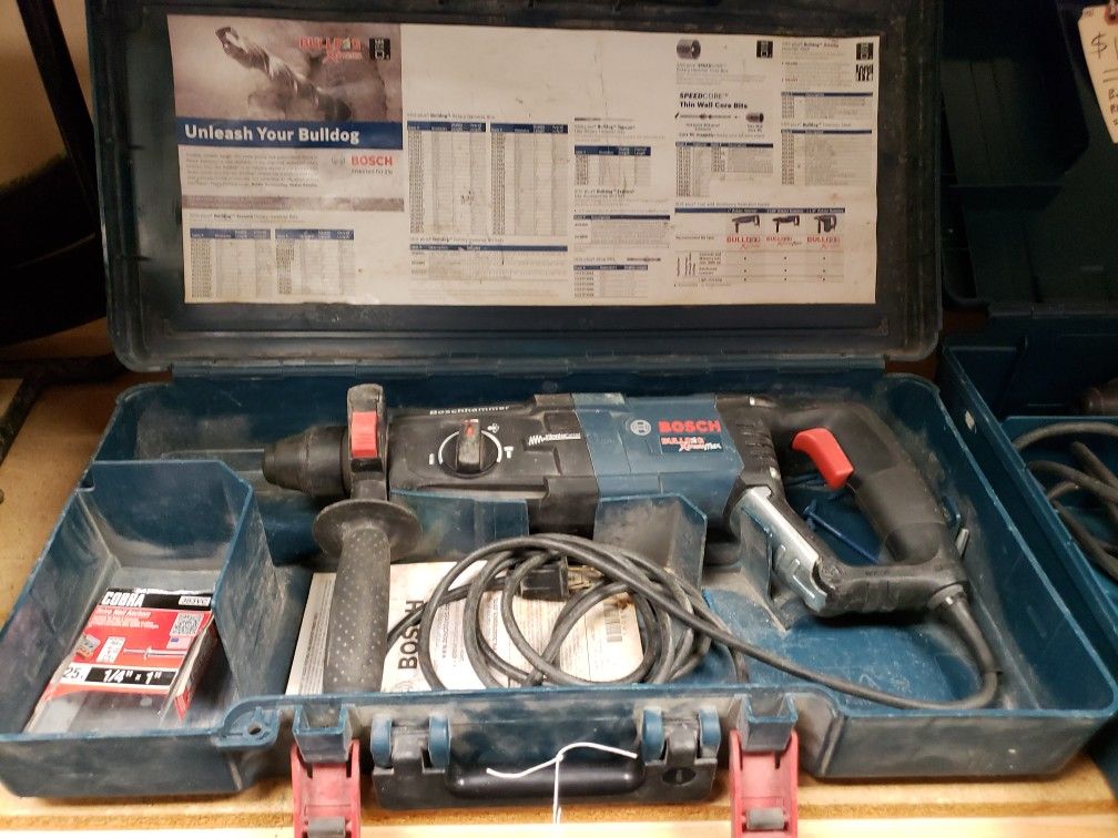 Bosch Bulldog Xtreme Max Rotary Hammer SDS Plus