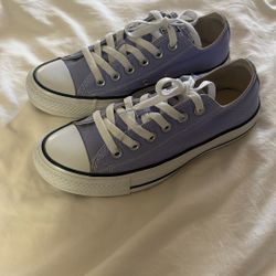 Lavender Converse Tennis Shoes , Man Size 6, Woman 7 