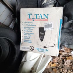 Two And A Half Gallon Hot Water Heater In The Box Never Opened