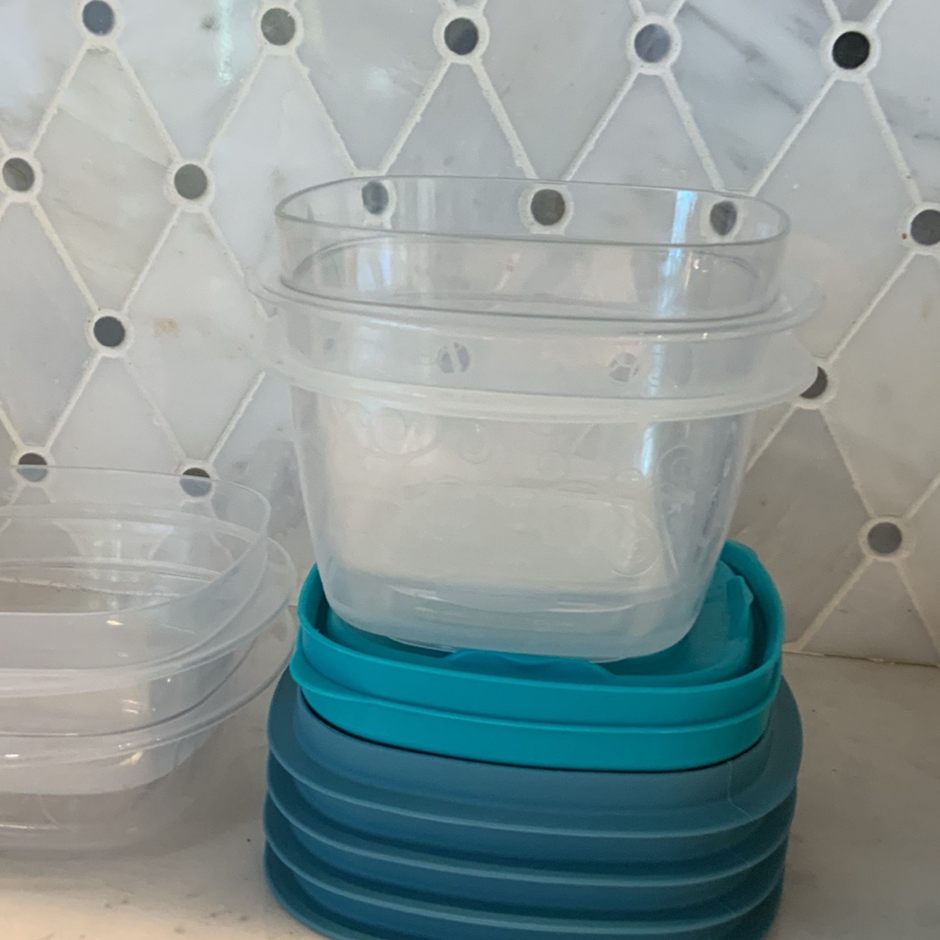Rubbermaid Storage Containers