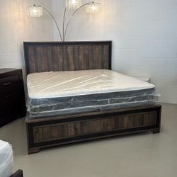 King Bed & Mattress Set Package 🔥