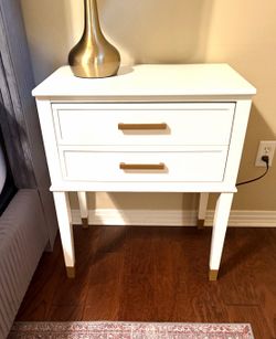 PAIR - WHITE NIGHTSTAND/END TABLES