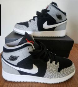 Air Jordan 1 Mid Elephant Print size 5y