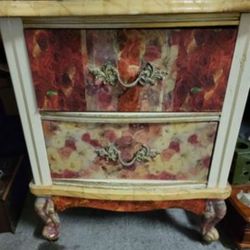 Vintage French Provincial Decoupage Roses Dresser Nightstand Table With Drawers 