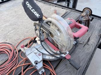 Skilsaw Mitersaw