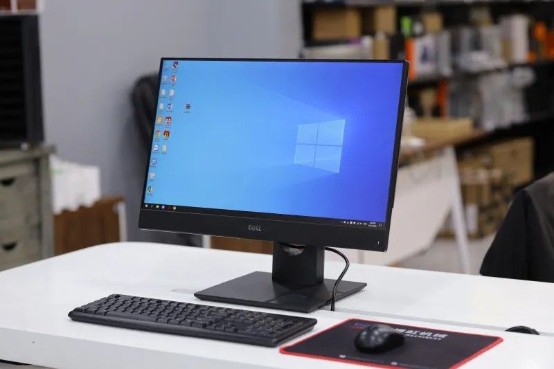 Dell OptiPlex 7460 All-In-One Intel Core i5 3 GHz Hexa-Core/Built-in Wi-Fi+Bluetooth/includes Wireless Keyboard and mouse.