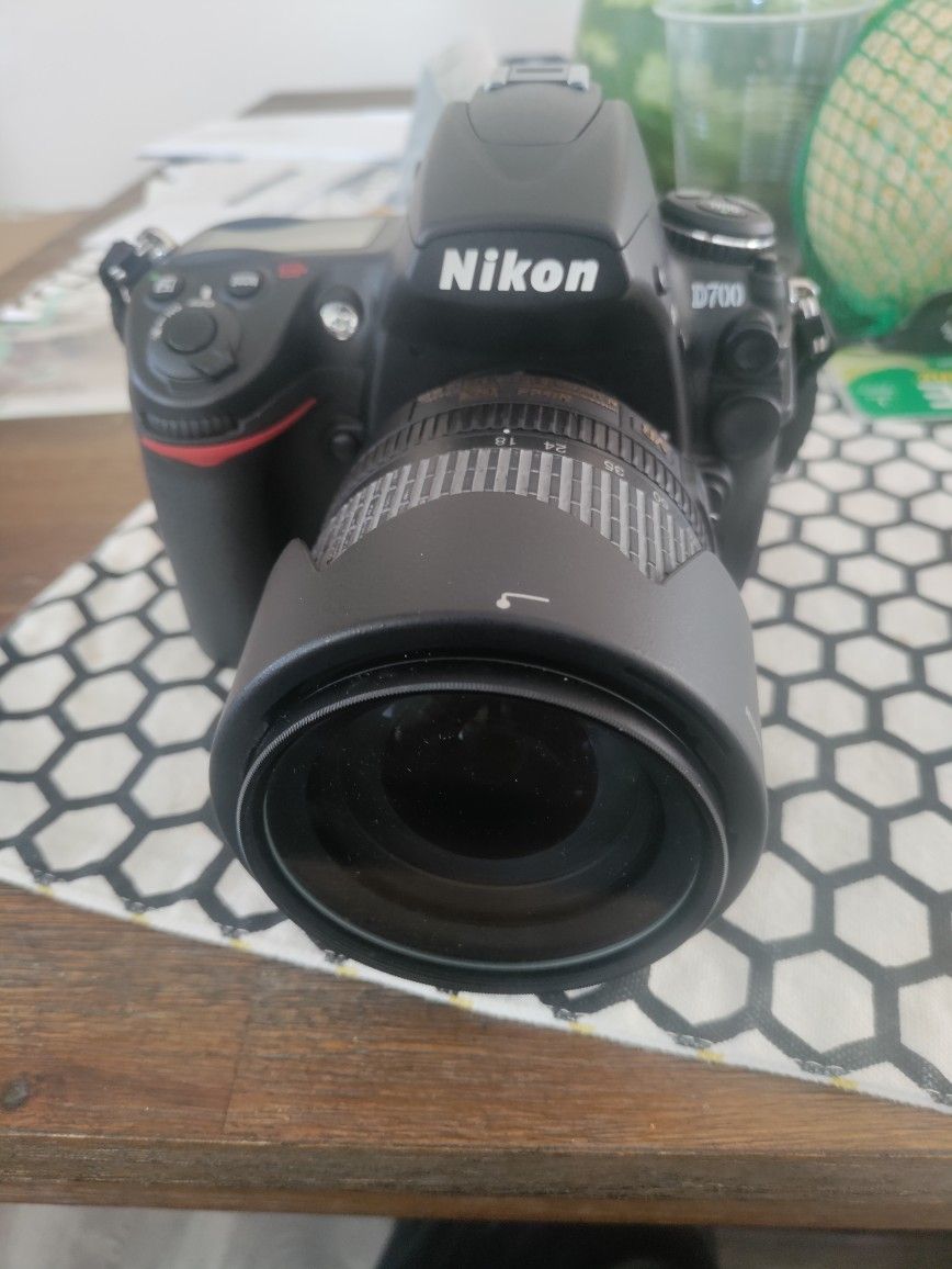 Nikon Camera D700