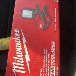 M18 Clamping Flood Light 