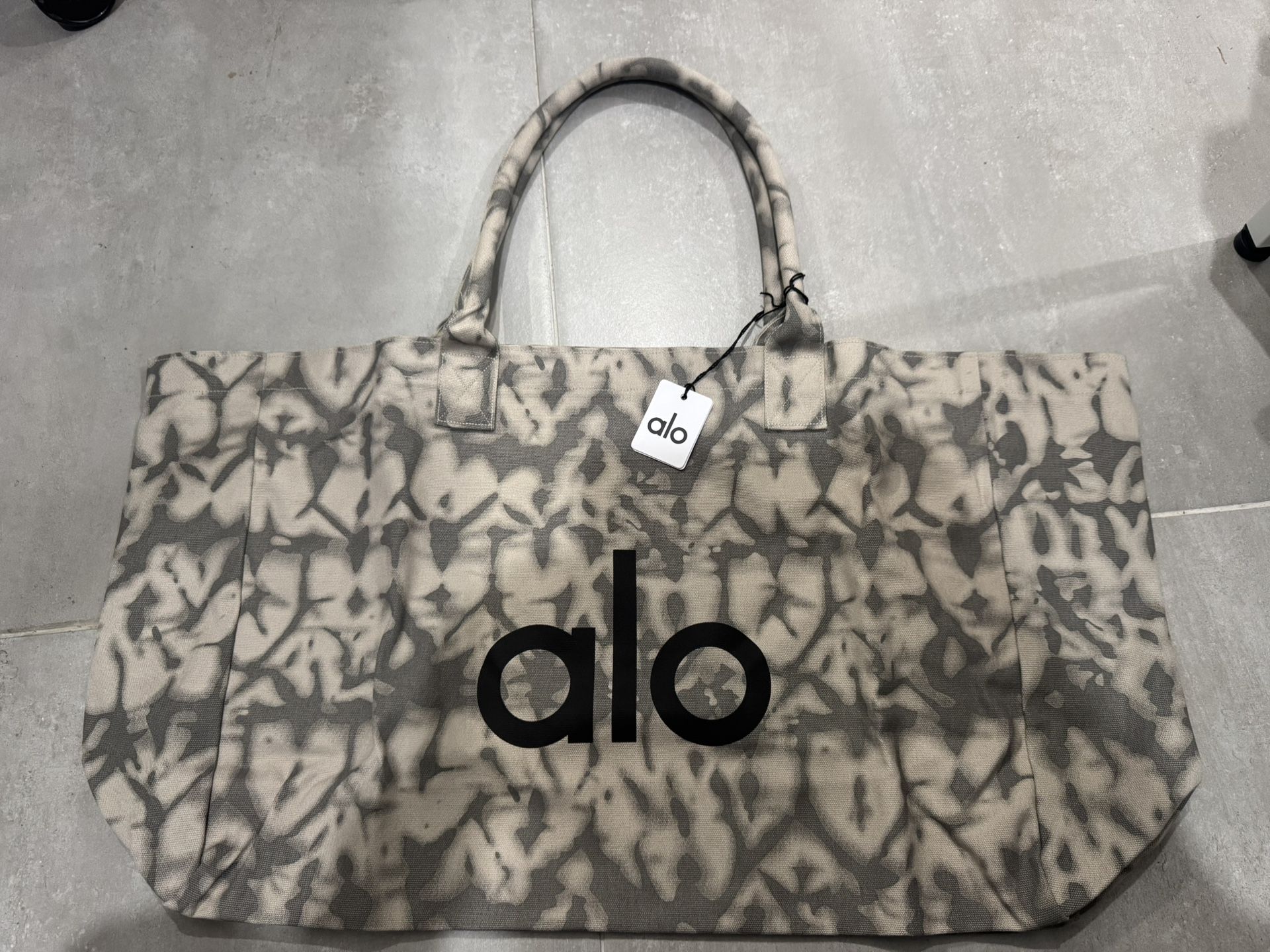 【brand new】ALO tote bag
