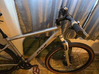 Used Fuji one.3 traverse large 19( 2024)
