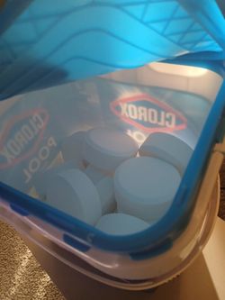 Chlorinating tablets for pool 12 pound bucket