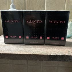 Valentino perfume
