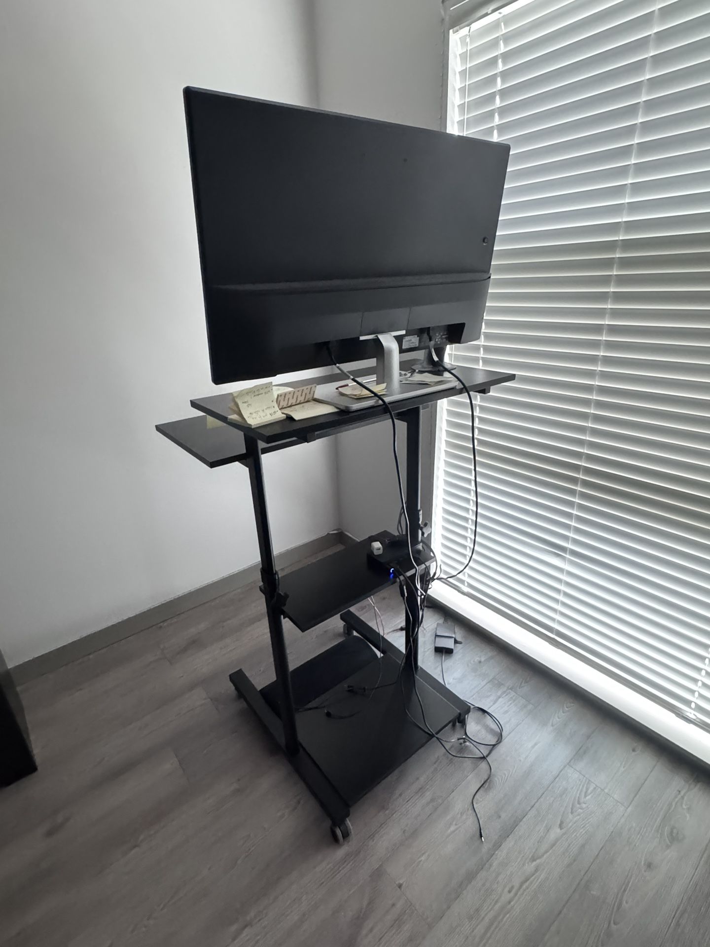Sit Stand Desk For Compact Spaces