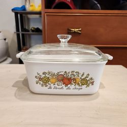 Rare Vintage Corning Ware Casserole Dish P-4-B 7x5 1/2x3" - Le Persil La Sarge, good condition