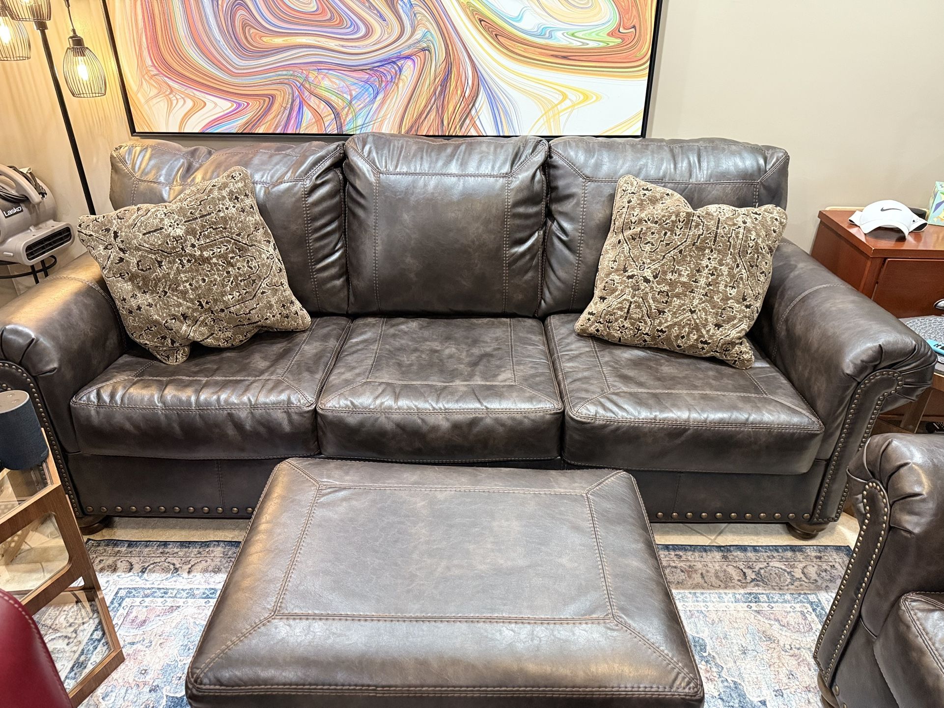 Ashley Furniture 3-Seater Couch And Ottoman – Great Condition