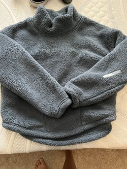 Women’s Fuzzy Sweater, Size Medium