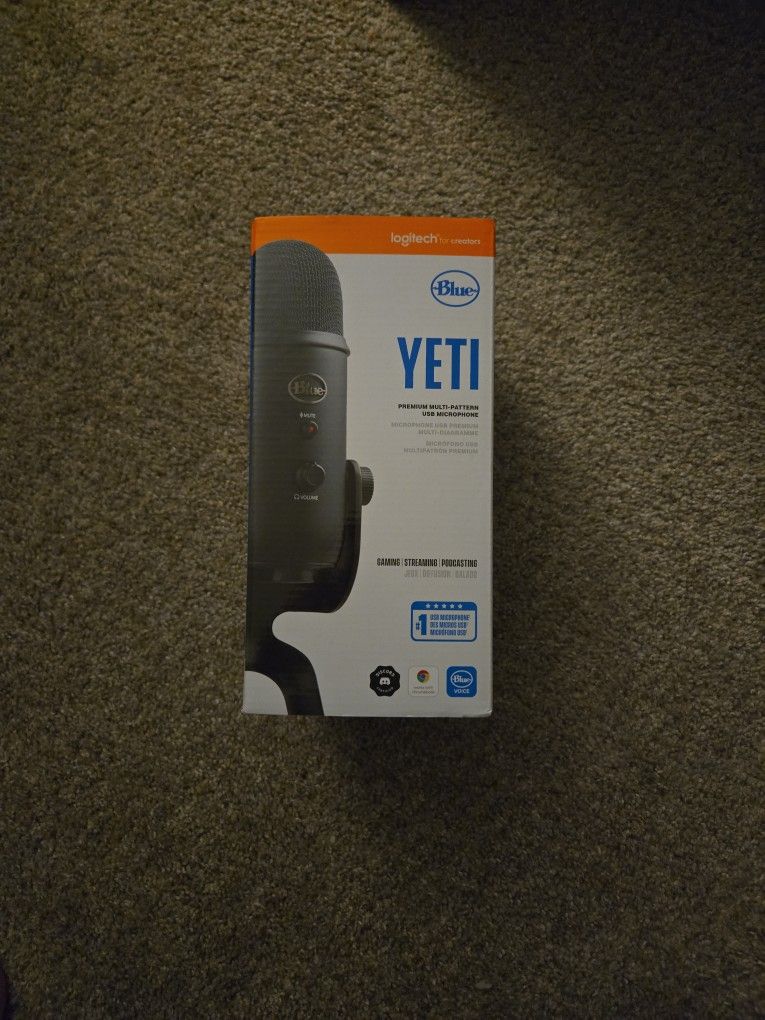 New Blue Yeti Premium Multi-Pattern 20 Hz - 20 kHz USB Microphone 988-000100