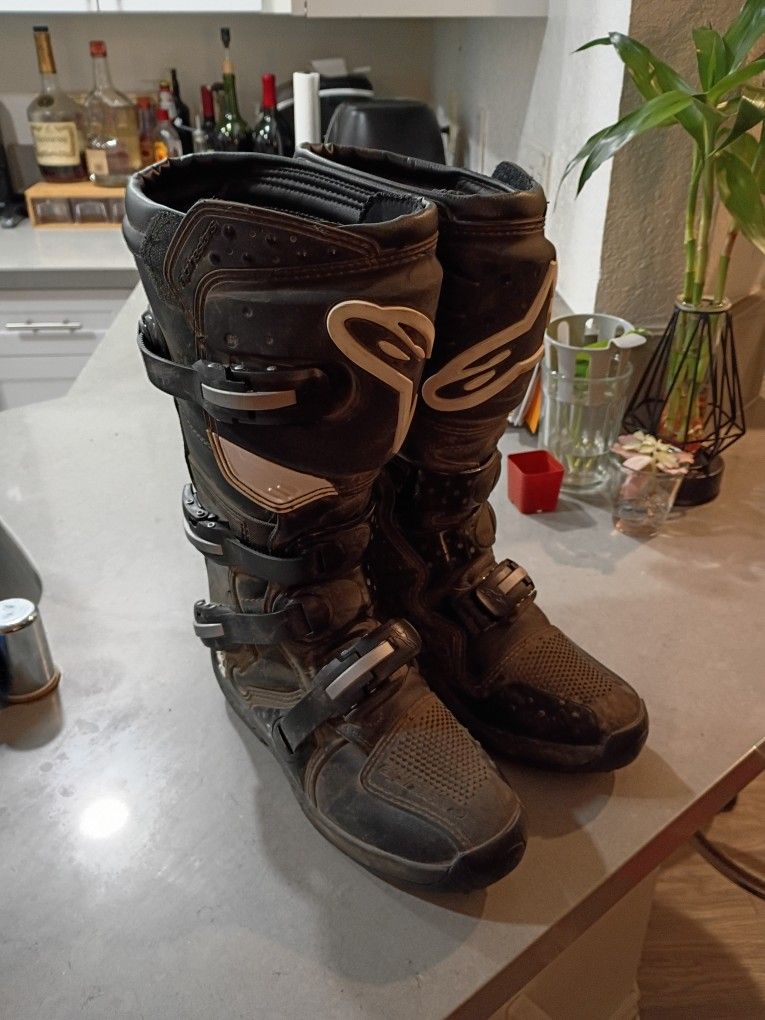 Alpinestars Tech 3. Size 7