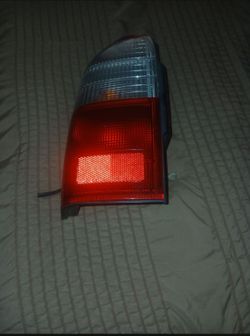 Toyota 4runner Taillight