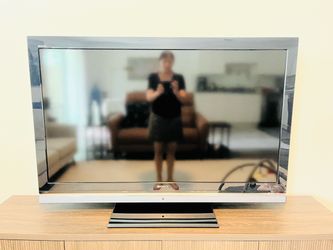 Sony Bravia Flat Screen TV