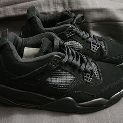 Air Jordan 4 Retro “Black Cat”

