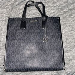 Large Michael Kors 