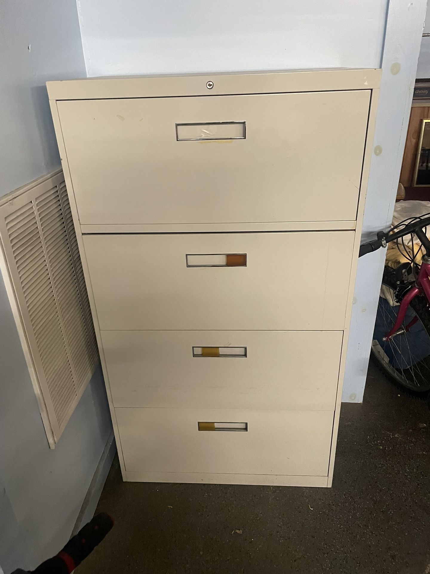 metal 4 drawer filing cabinet
