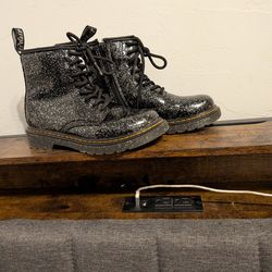 Dr Martens Boots Black/Silver girls size 2