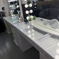 Huge Vanity Sale only @ FURNITURE LOVE ❤️ Same Day Delivery 🚚